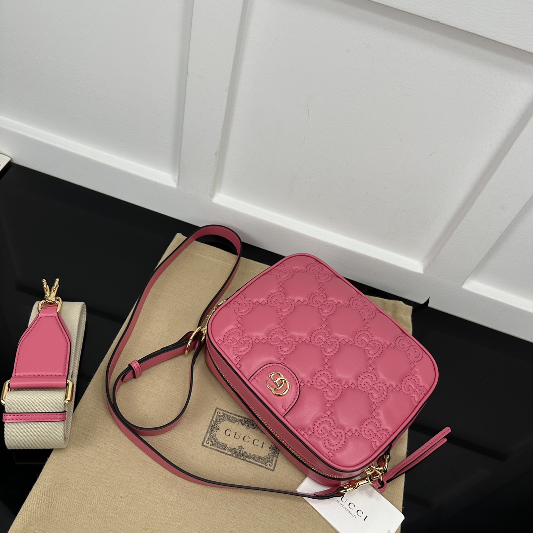 Gucci Satchel Bags